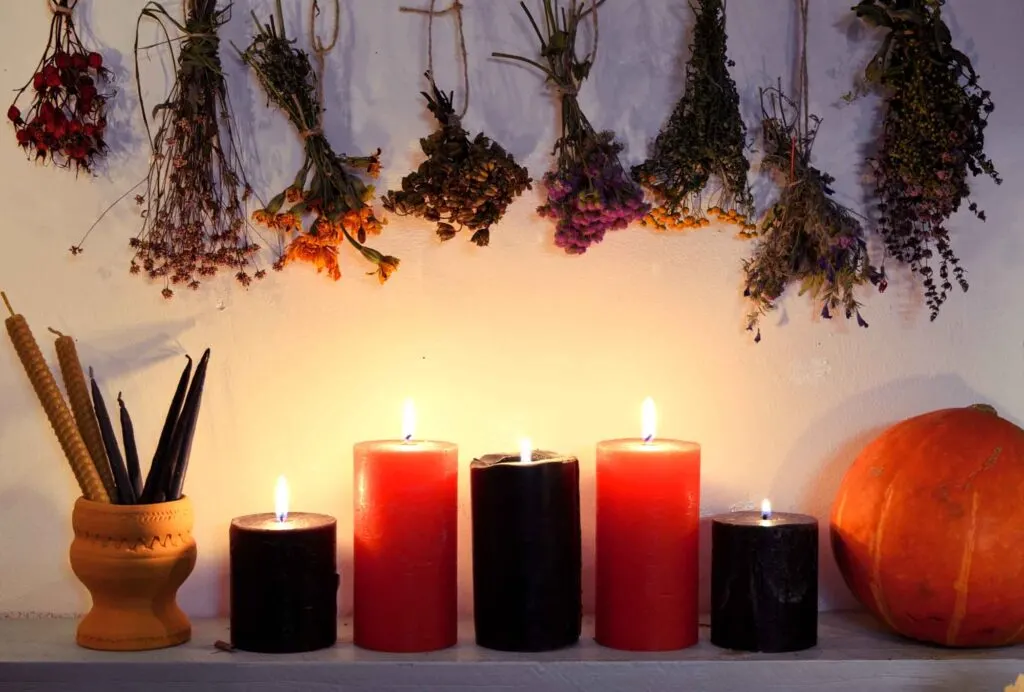Black and red candles