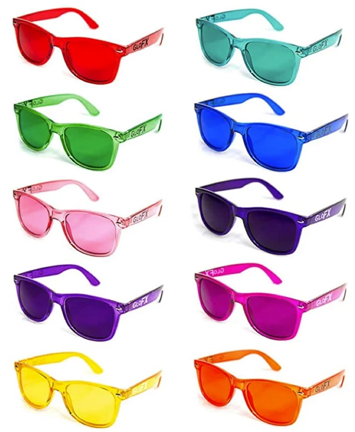 Colored glasses for chromotherapy