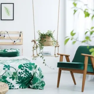 Fresh green and white bedroom